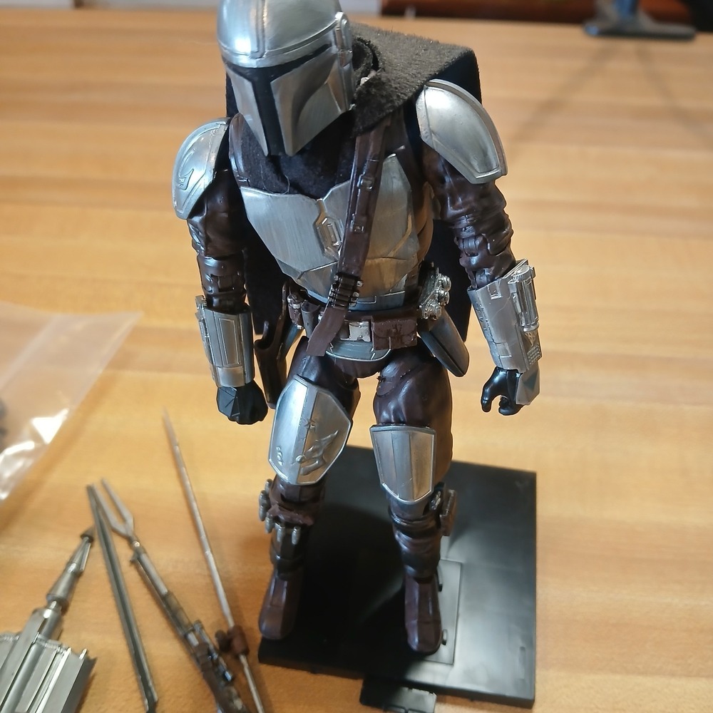 Completed Build & Proff Painted The Mandalorian Action Figure With Acessories...